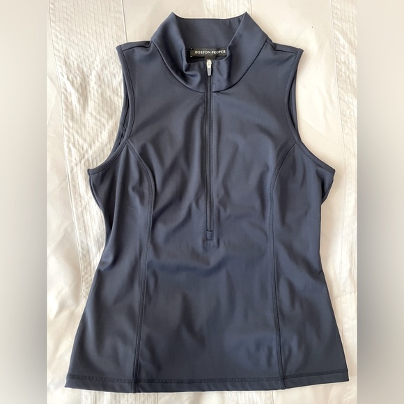 Boston Proper Zip Front Tailored Sleeveless Shirt. Color Navy. Size Extra Small. - Picture 1 of 6
